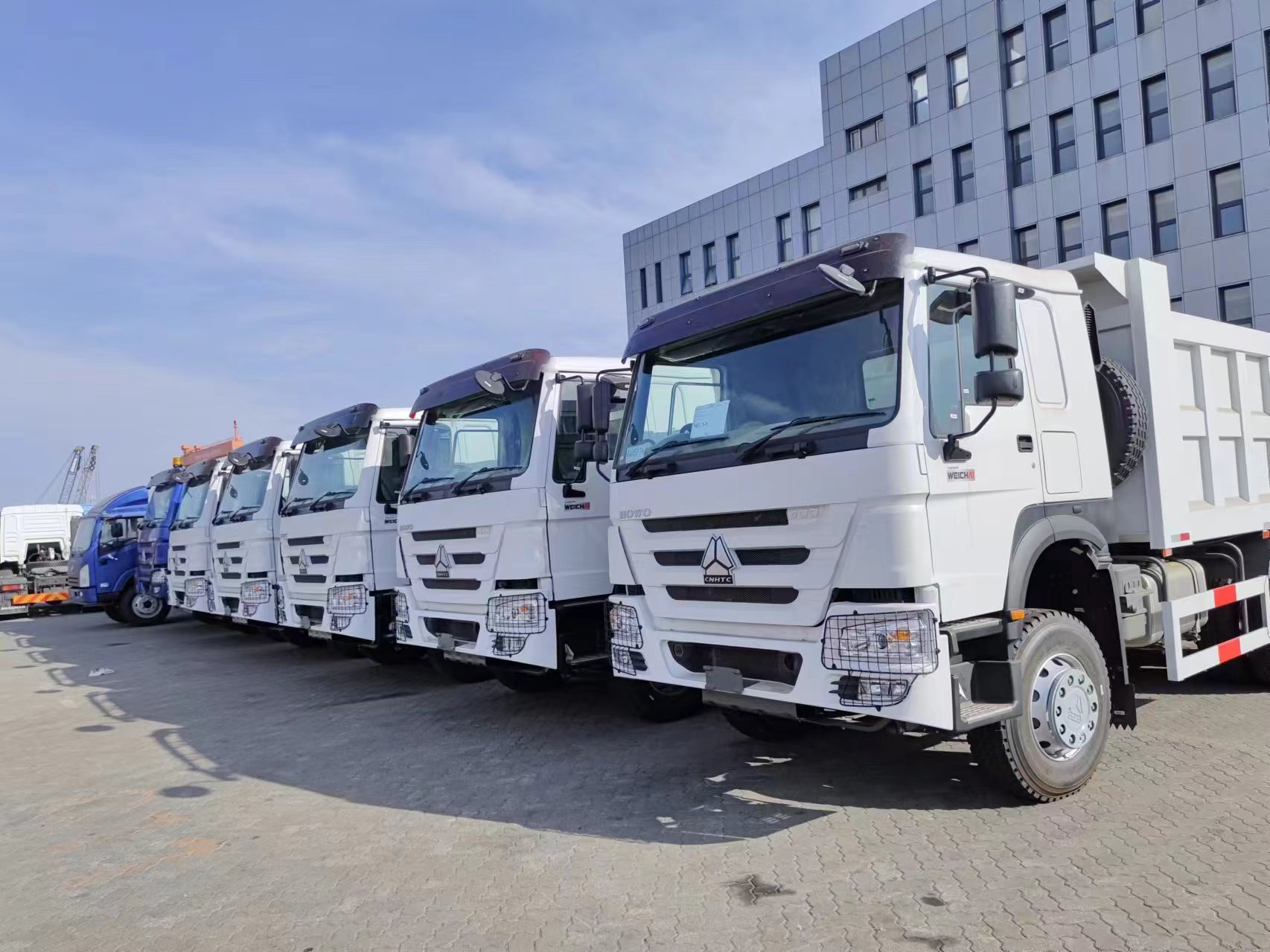 Sinotruk Howo 6*4 Xe tải đã sẵn sàng để giao hàng