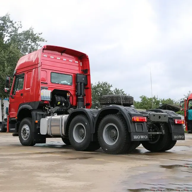 Sinotruk Howo 10 Wheelers Xe đầu kéo 6 * 4 với Euro 2 Euro 4 371hp 380hp 420hp